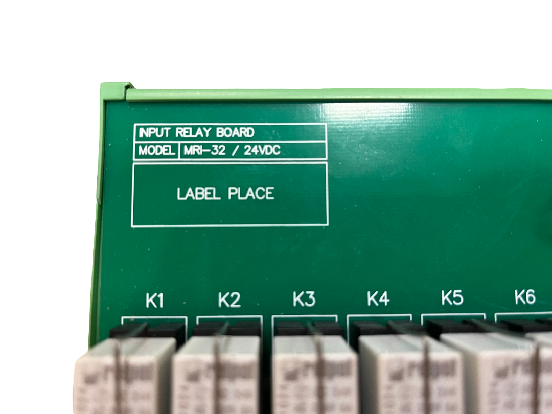 Модуль релейного входа MRI-32/24VDC/RELPOL с установленными реле Relpol